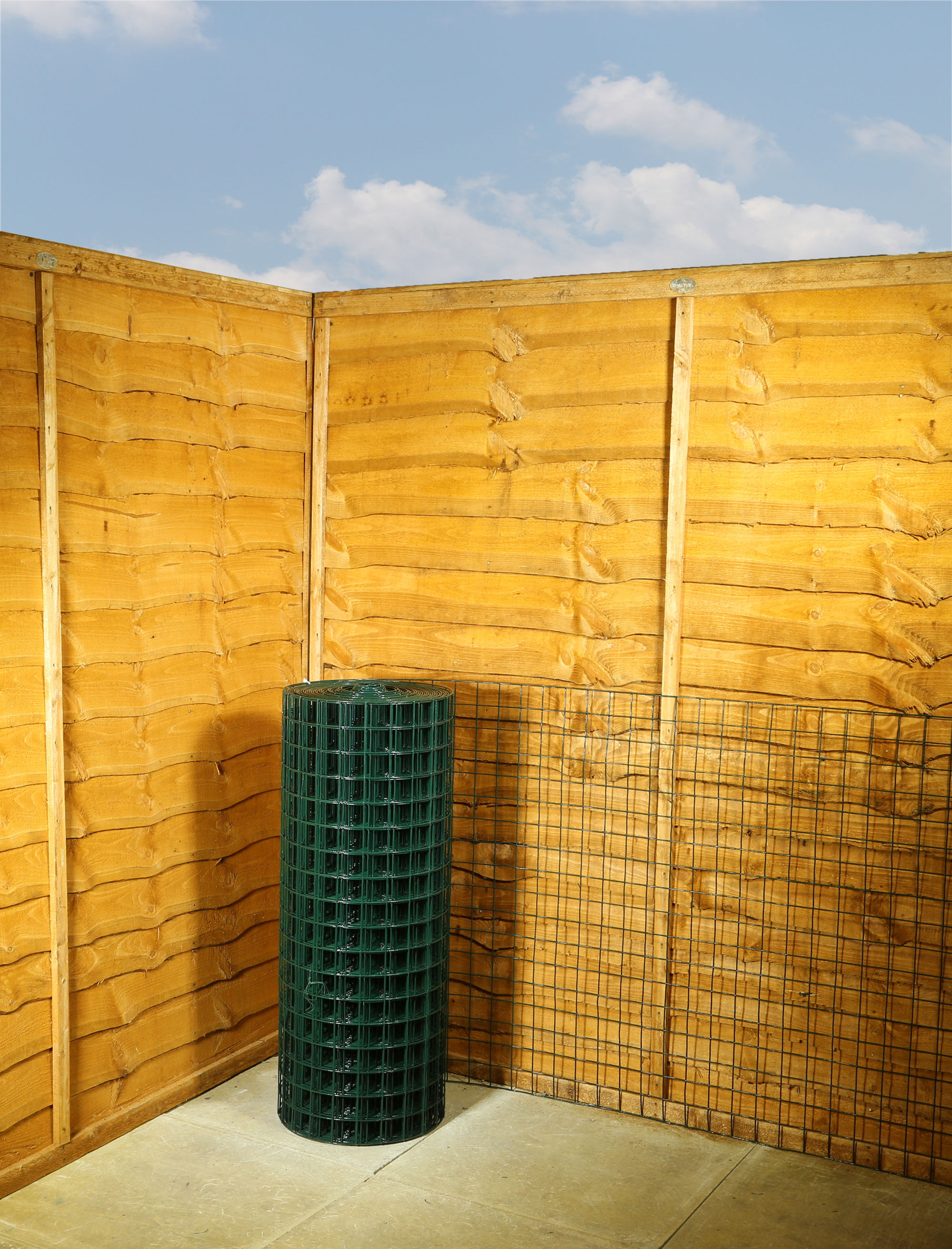 Garden Fencing Green Pvc Wire Mesh X G Ft X M